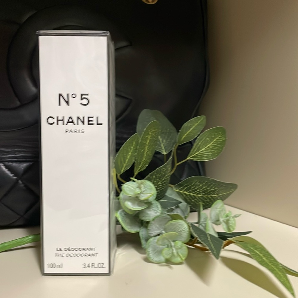Chanel No 5  Paris Deodorant Spray! BNIB